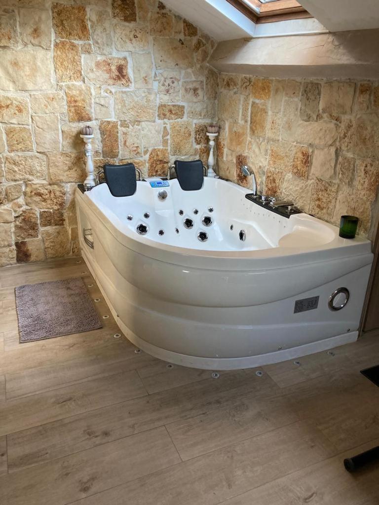 Love Room Jacuzzi Croisette Cannes Dış mekan fotoğraf